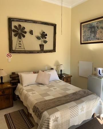 Lions Rest Guest House Germiston Exterior foto