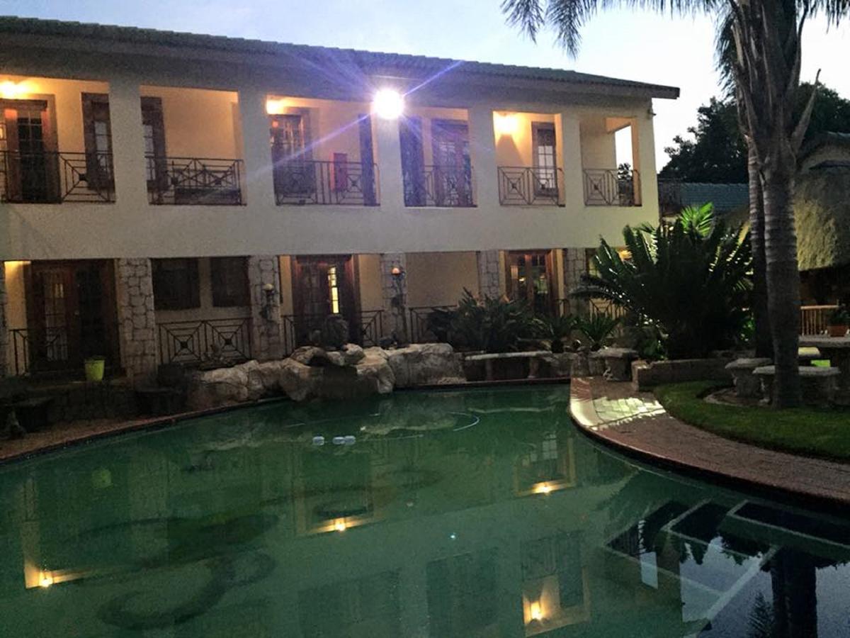 Lions Rest Guest House Germiston Exterior foto